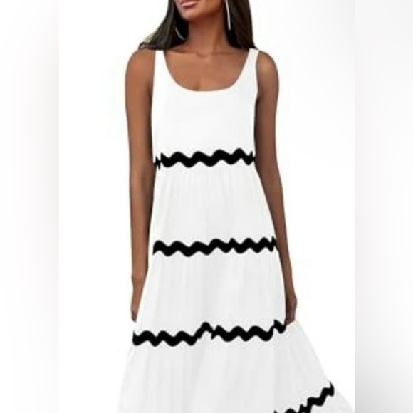 PrettyGarden Dress M White Maxi Back Trim Tiered Sleeveless Scoop Neck Summer - Picture 9 of 10
